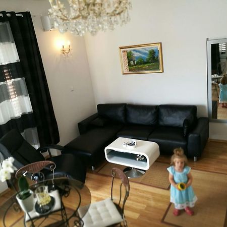 Ana Apartment Пула Экстерьер фото