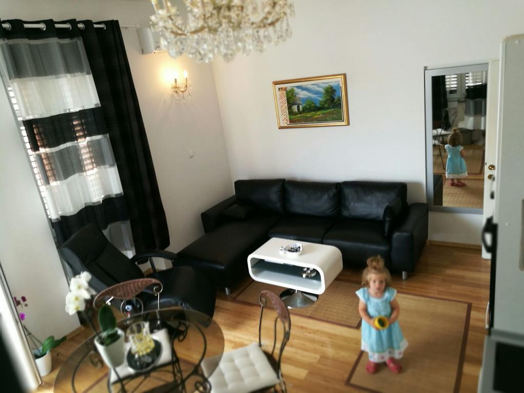 Ana Apartment Пула Экстерьер фото
