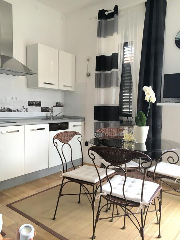 Ana Apartment Пула Экстерьер фото